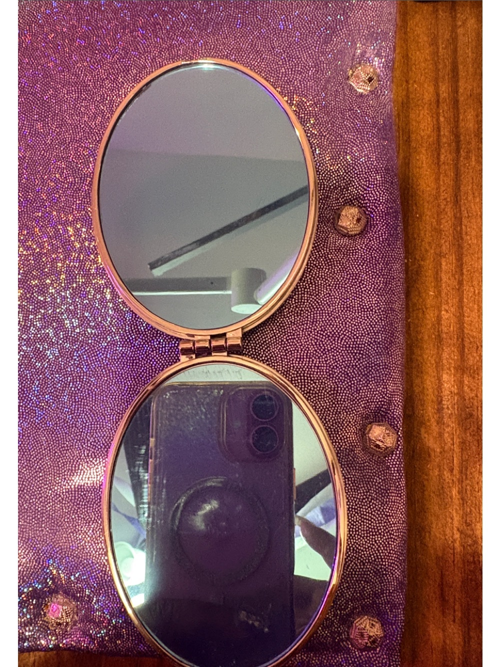 NIP Queen Mother and Princess Daughter Compact Mirror - Picture 3 of 3